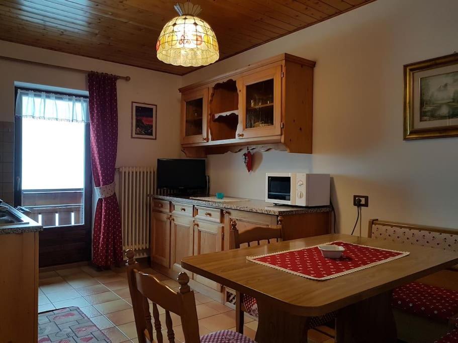 Piccola Suite Sul Civetta Colle Santa Lucia Bagian luar foto