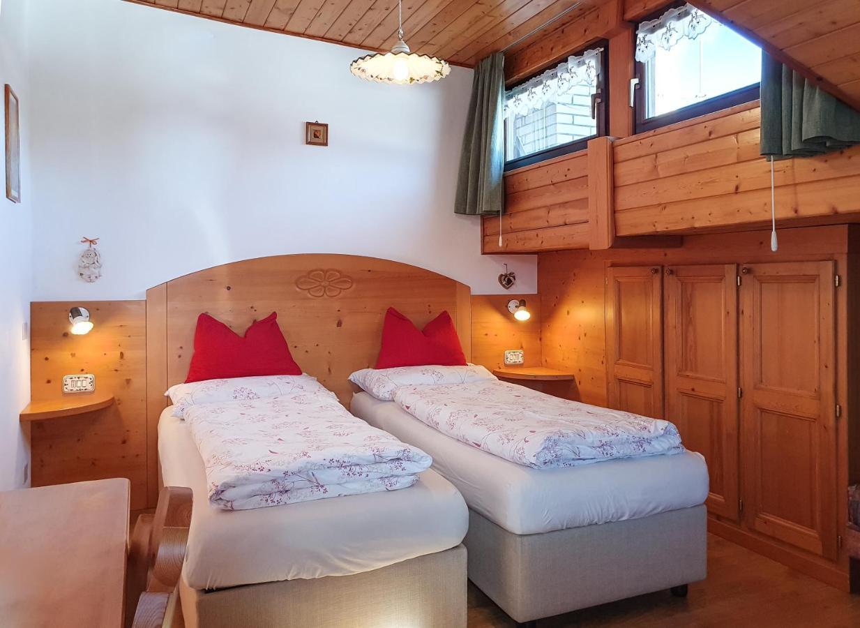 Piccola Suite Sul Civetta Colle Santa Lucia Bagian luar foto